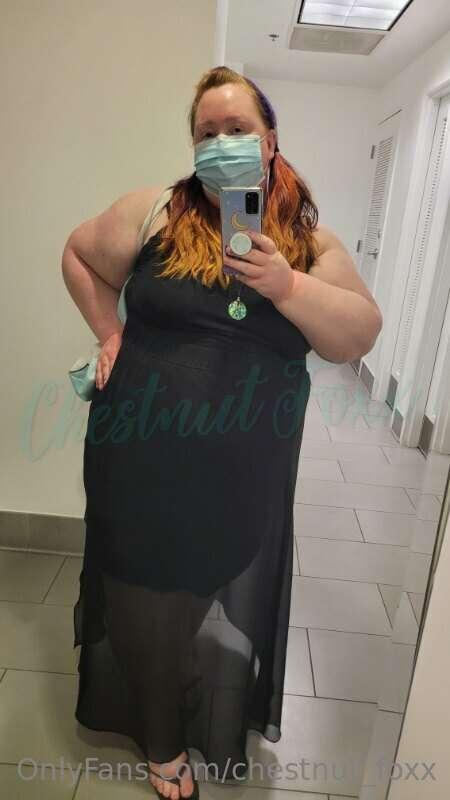 I had to run some errands today. I felt so good in my outfit..
