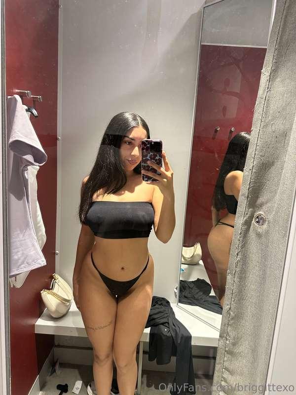 meet me in the fitting room 
