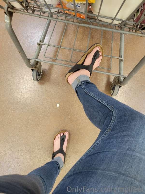 Do the shopping!