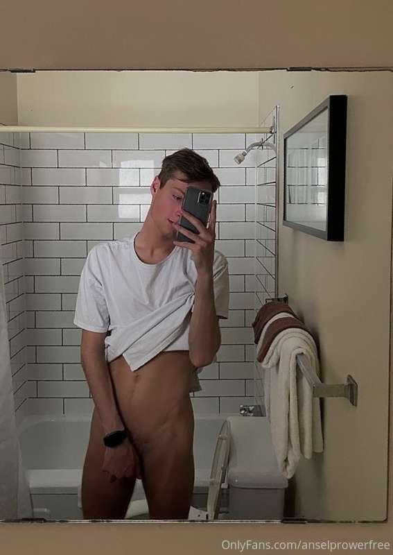 I know u want to see this photo without my hand in the way ;..