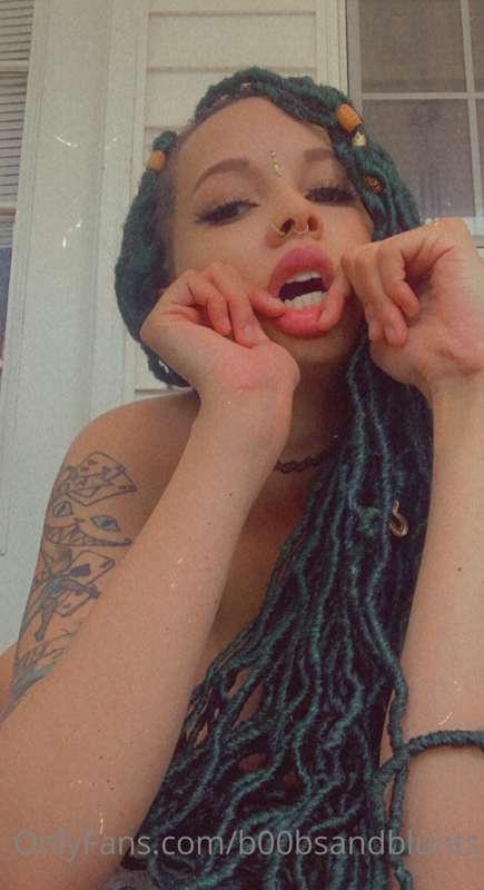 b00bsandblunts image #0