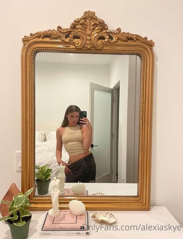 Netflix and chill? 🥵