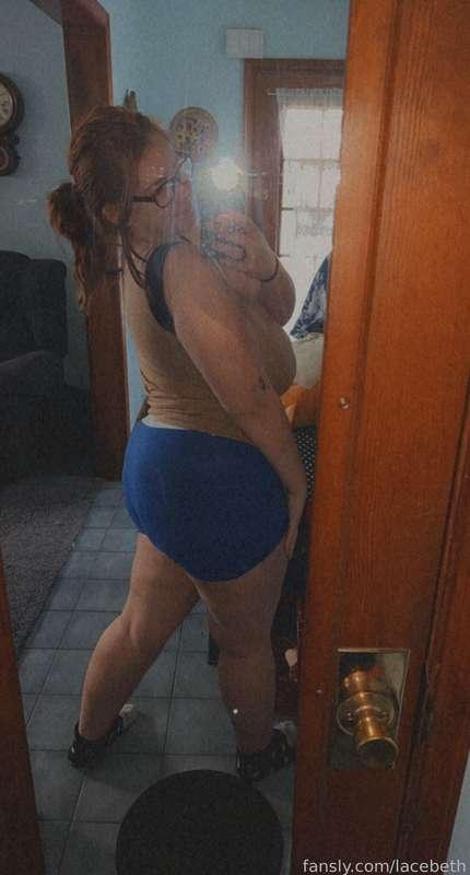good morning! stay tuned for a video this afternoon 🤫

#fyp #thick #thickwhitegirl #bigbooty #mommy #milf #bbw 