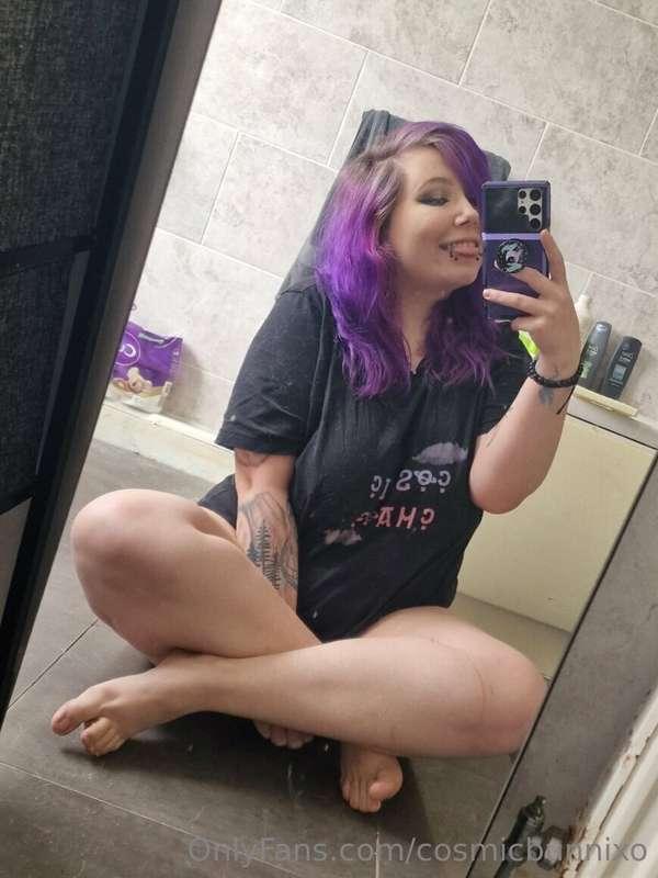 It’s getting pretty wet over here, babe 💦