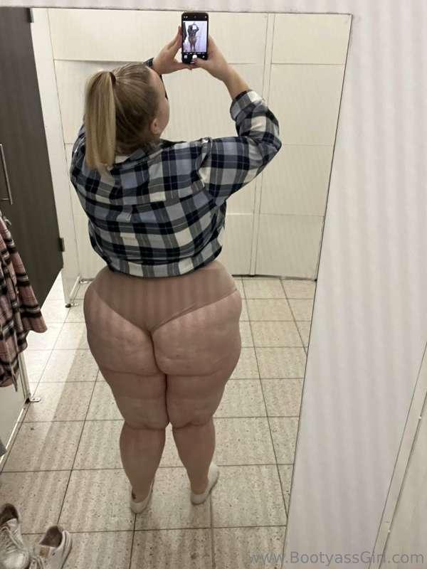 bootyassgirl image #1