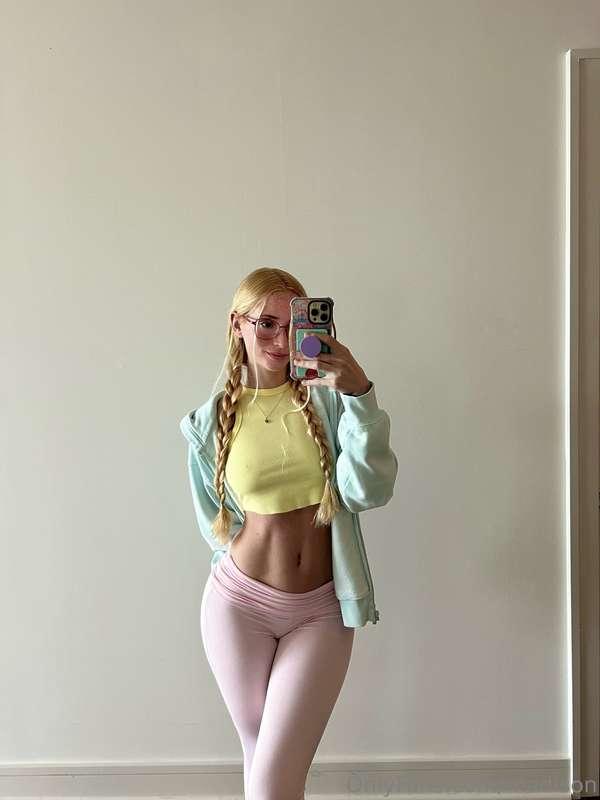 wanna work out with me today? 🤭