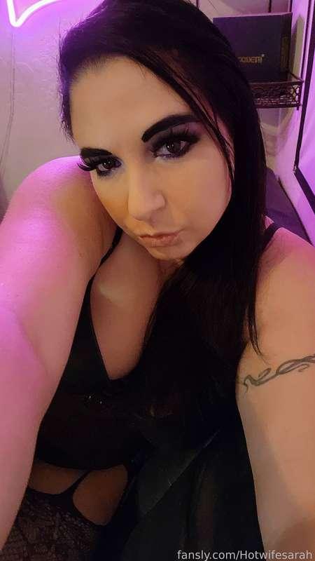 hotwifesarah image #6