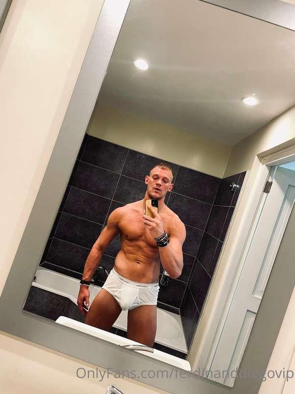 Tanned and white briefs and socks. Workout ✔️ horny af! 🍆