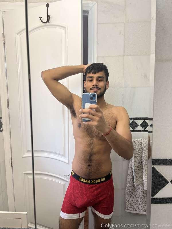 Happy holidays! Hope you guys like my Christmas boxers 😜