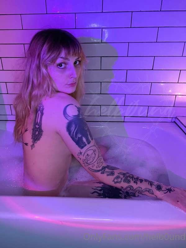 Any of you freaks wanna watch me take a bath