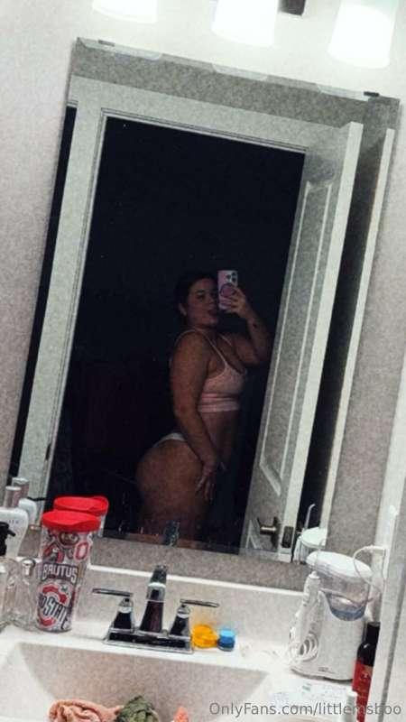 for those wondering about the new titties, you can see the b..