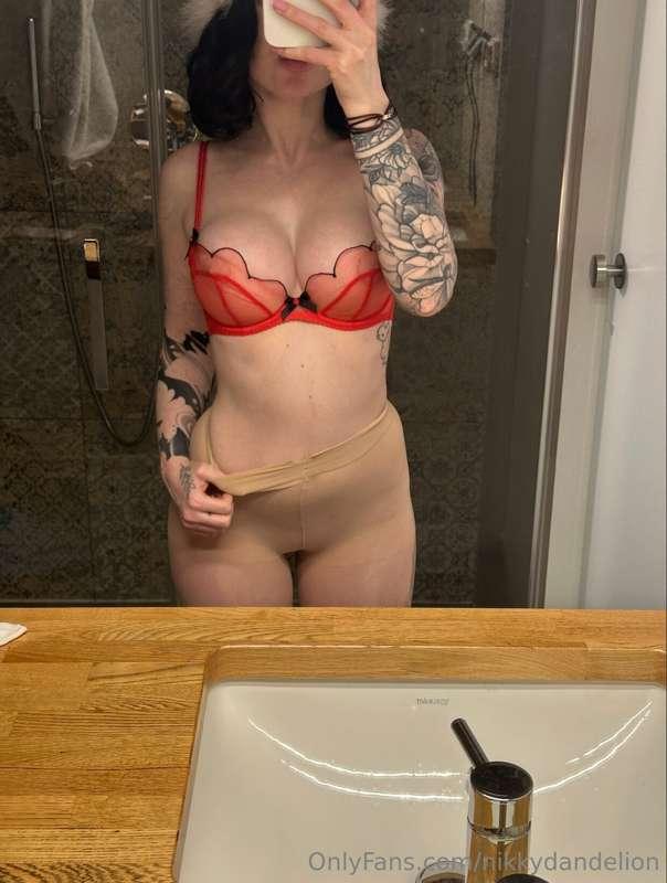nikkydandelion image #2