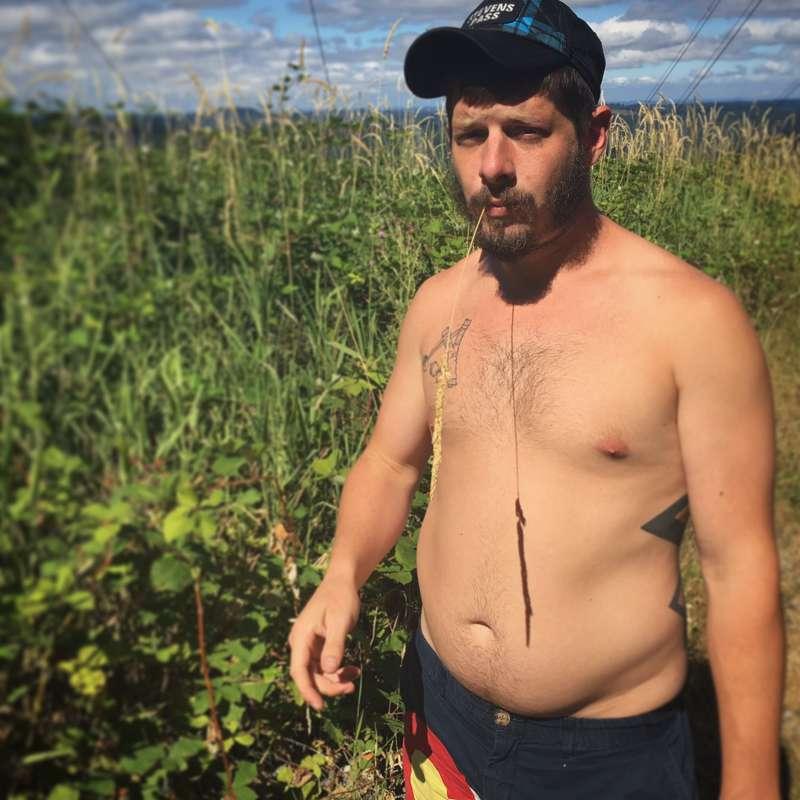 Super excited this hot little fucker is coming back from Ber..