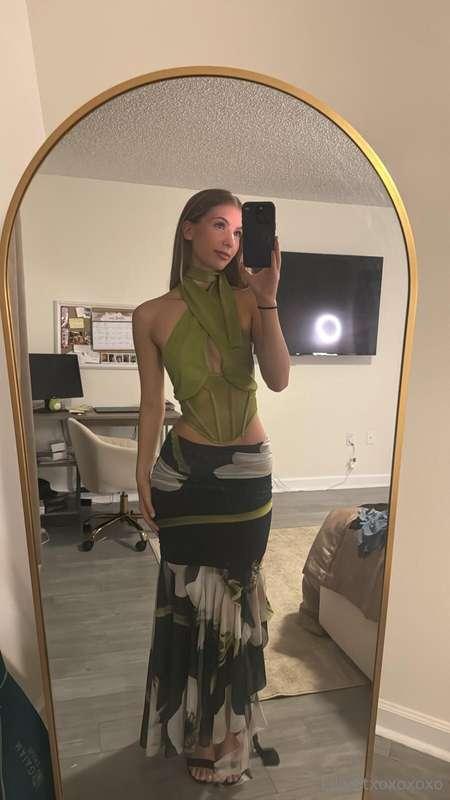 Do you like when I dress up for you? ❤️