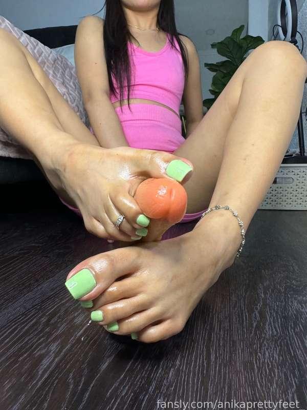 anikaprettyfeet_ image #16