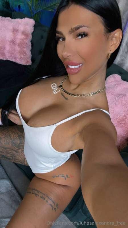 @iuhasalexandra_vipnaughty videocalls+custom videos 🔞♥️🔞@iuh..