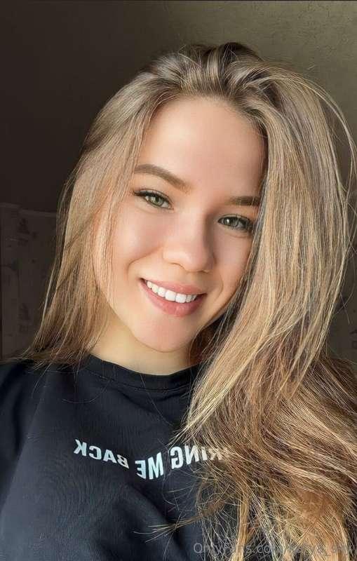 🔥FIRE GIRL 🔥       
 Today @augustlady I can give myself to ..