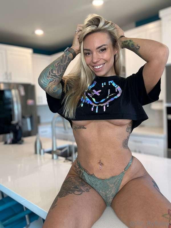 Good Morning Baby! can I make you breakfast! 