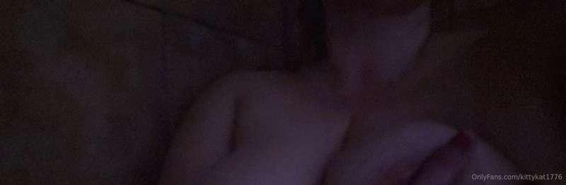 Monday's are hard 😜 wish I had something hard to sit on 😻💦