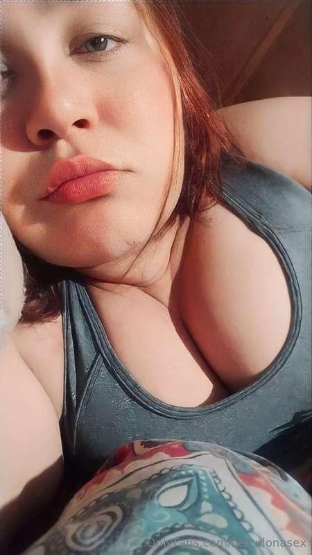 do you like what you see? shall we chat? 😏😏😏