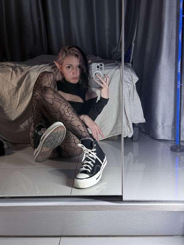 converse and fishnet tights — how do you like this combo?

#fyp #elf #fishnets #goth #emo #androgynous #anime #tomboy #alt #legs