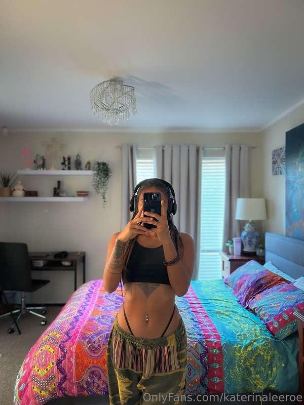 lmk your favourite song 🎧🤍