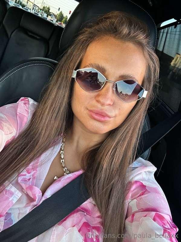 Can I get your undivided attention right now?🥰😉