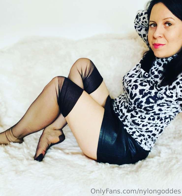 nylongoddes image #0