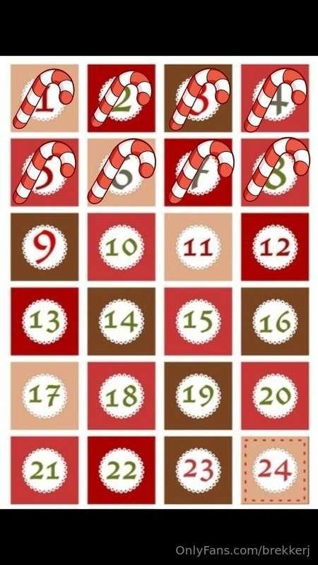 Day 8 🎅❄️Let me distract you while you wrap our presents 😏🎁