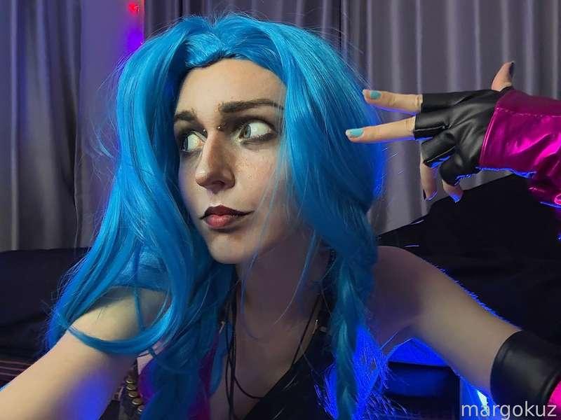 today, I went 32 hours without sleep, which is a lot for me. it’s been a productive, eventful, and even a little stressful day. now I’m finally heading to bed — wish me a good rest tonight🤍

#fyp #jinx #jinxcosplay #arcane #cosplayer #cosplay #cosplaygirl #anime #animegirl
