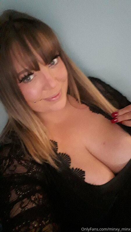 Curvy 36h natural