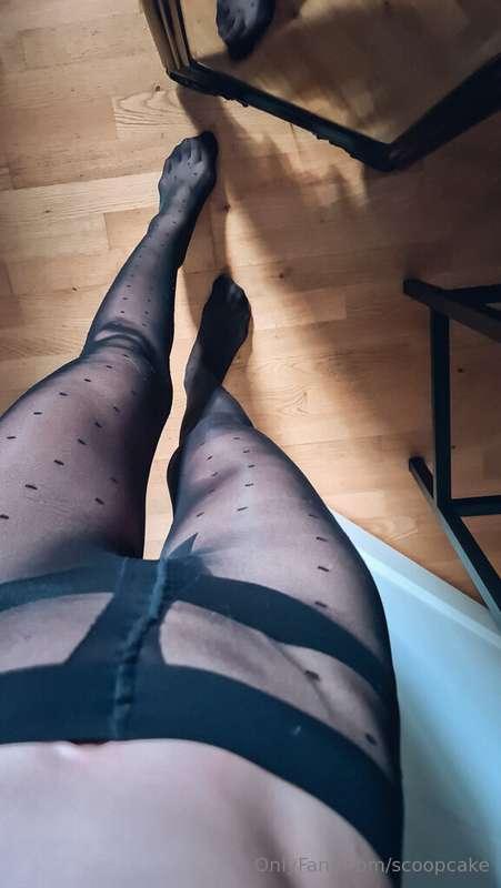 Good morning, my loves! ☀️ I hope you're in the mood for lot..