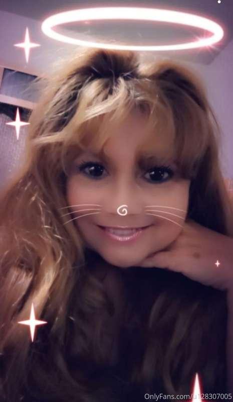 All right ya'll grandma's filling kinda frisky tonight 😘🥰 so..