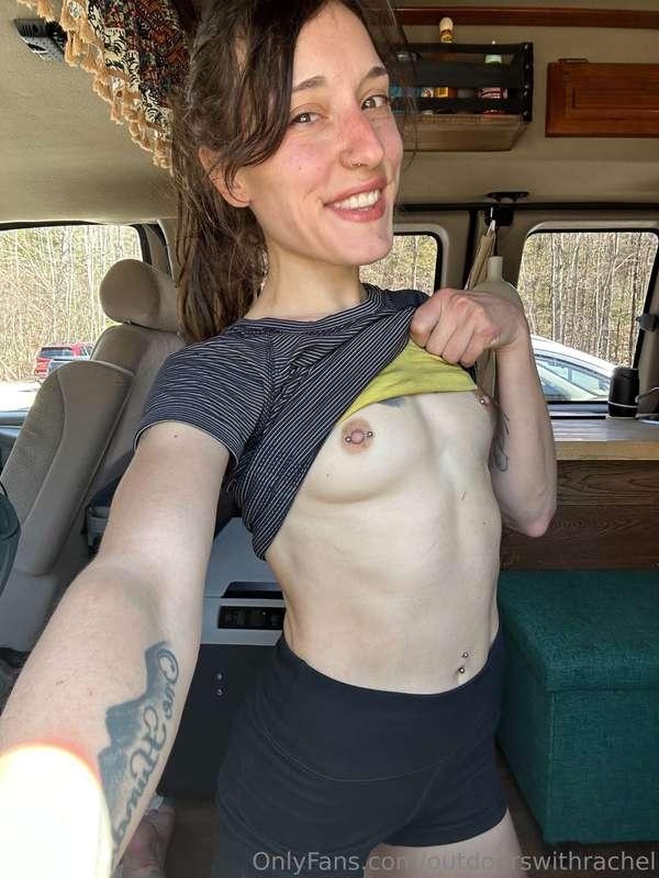 I love having my van so I can take nudes after my run (and e..