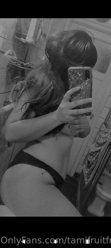 💕@yourbeautifulbrunette 💕 Honey, this beautiful brunette lov..