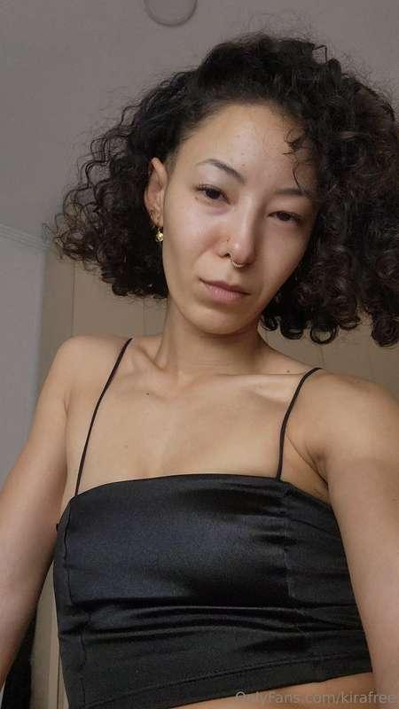 Hi, exciting news:   I'll be live on Chaturbate this Thursda..