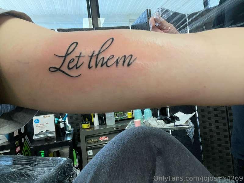 new tattoo hehehe i can’t wait to get more omg i wanna have ..