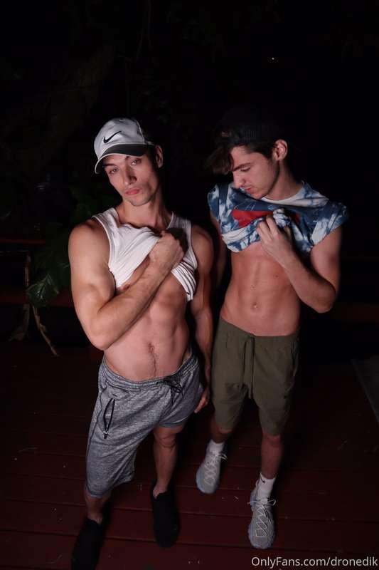 Getting ready to go to a nude beach tomorrow with Ben ;) @ra..