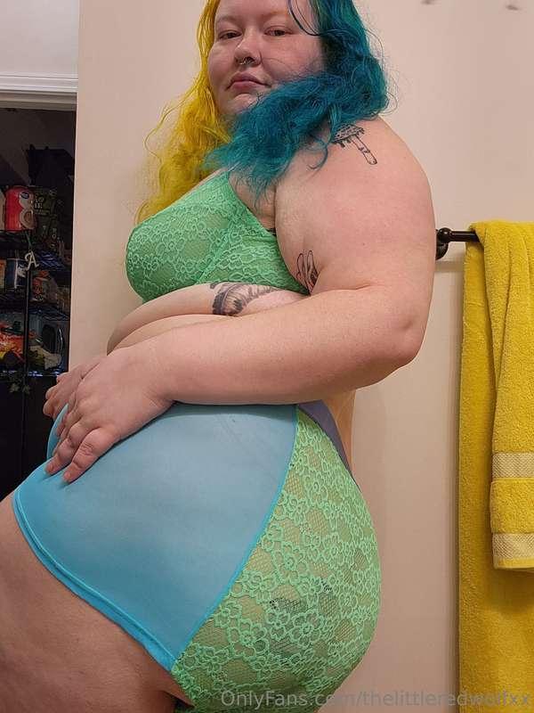 thelittleredwolfxx image #1