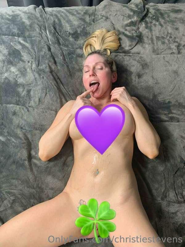 Shower me with attention...& 💦💦💦