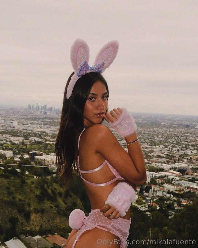 Hopped around LA like the lil bunny I ammm 🐰😜🌷