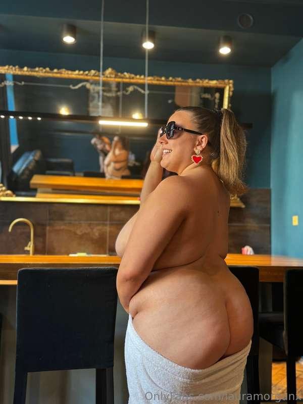 I see you checking out my ass 👀
