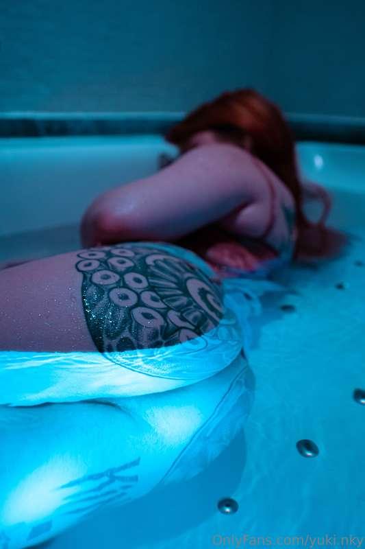 un petit tour dans le jacuzzi jute toi et moi ? 