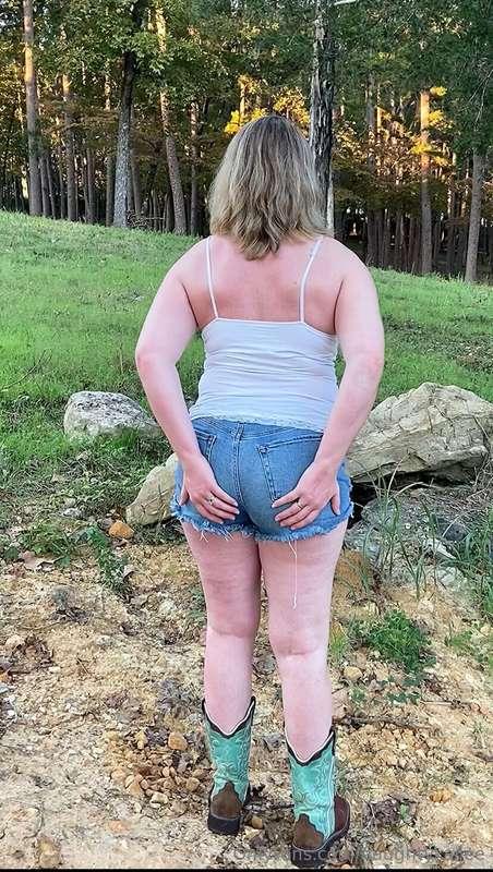 Need more outdoor punishments 😈💦
