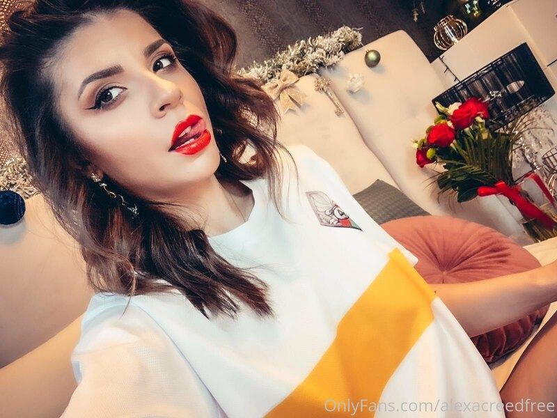 Guys, would you like to get to know me better and see more a..