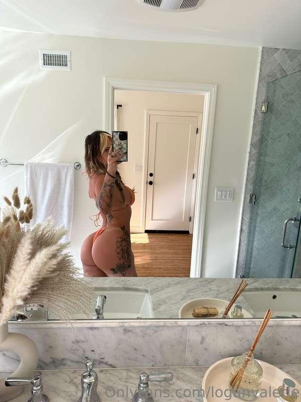 I keep waking up wet as fuck lately... let's have a little c..