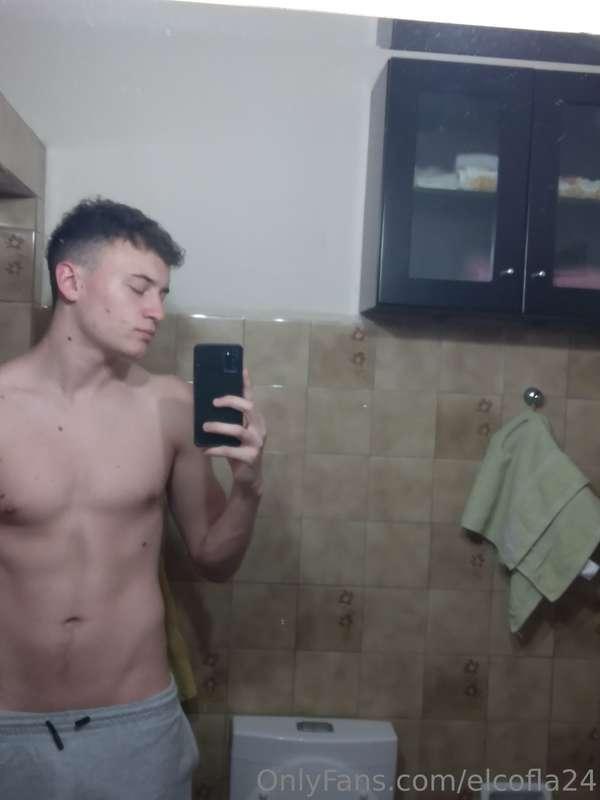 Como estan esta noche? Quieren hablar de cosas grandes?😏