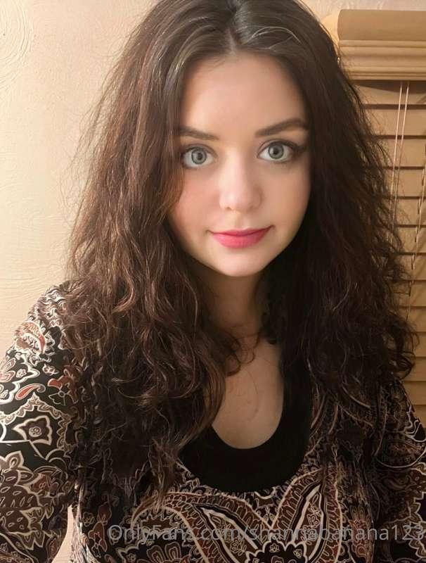 2 new pics of me today