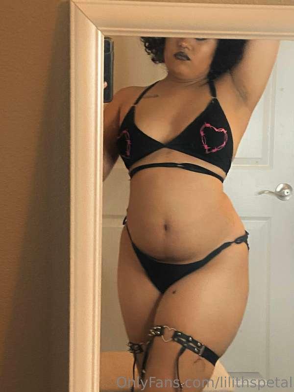 # ***What do we think of this set ? 💞⛓***