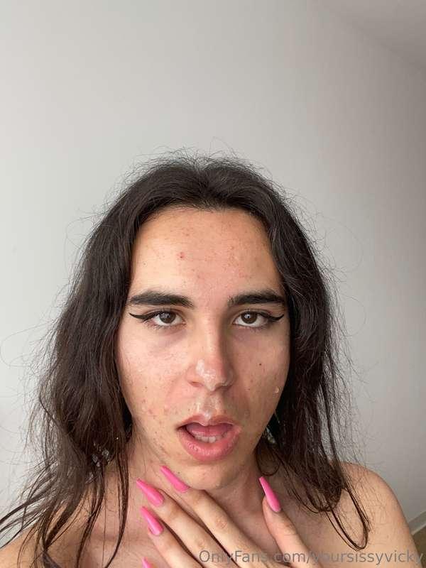 Faggy little cum dumpster lol 🩷